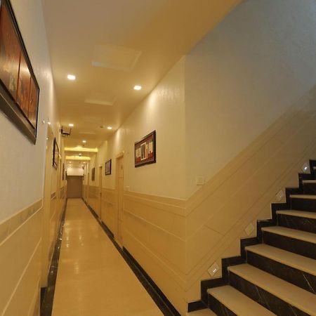 Hotel Sahib'S Red Carpet - The Family & Corporate Hotel Agra  Exterior foto