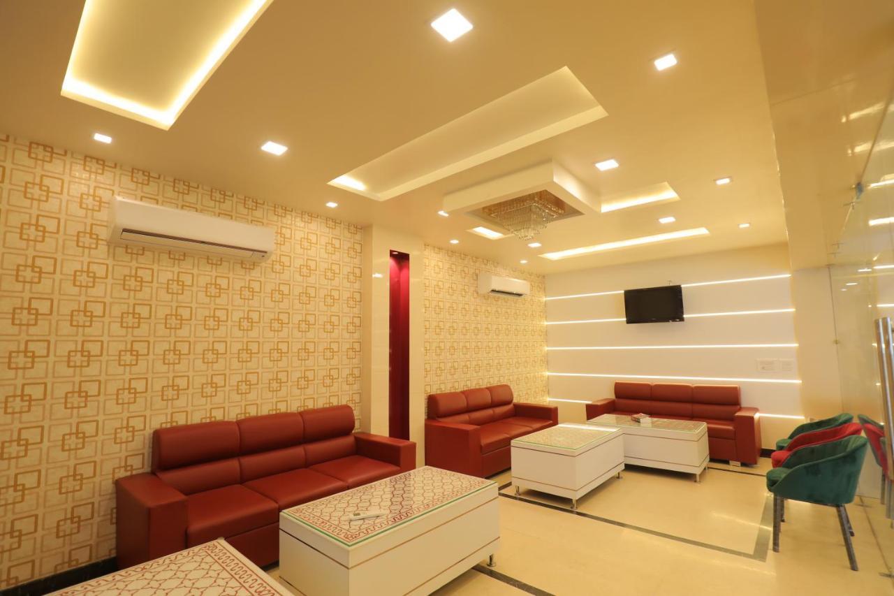 Hotel Sahib'S Red Carpet - The Family & Corporate Hotel Agra  Exterior foto
